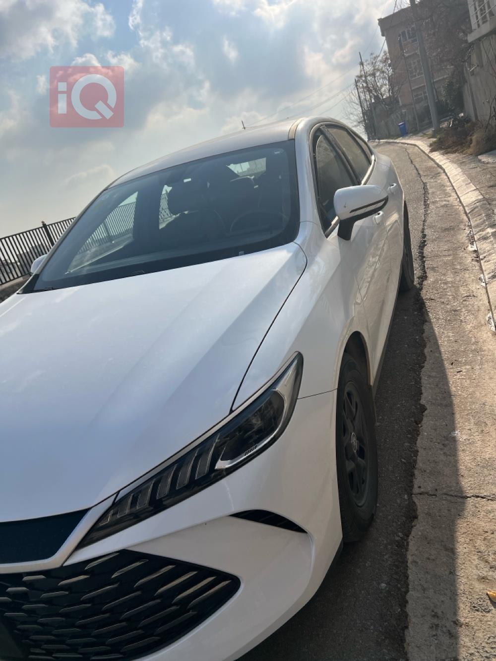 بي واي دي Qin Plus